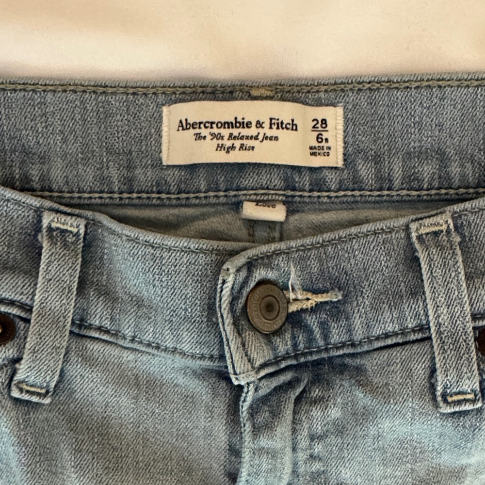 Abercrombie & Fitch high rise 90s relaxed jeans - Picture 11 of 12